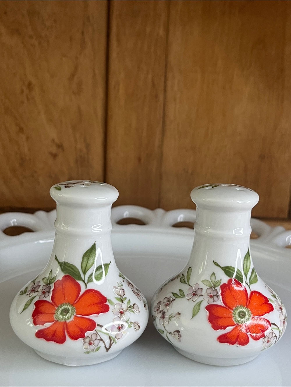 Set of 2- Vintage, White Ceramic, Bright Red/Orange Poppy Salt & Pepper Shakers
